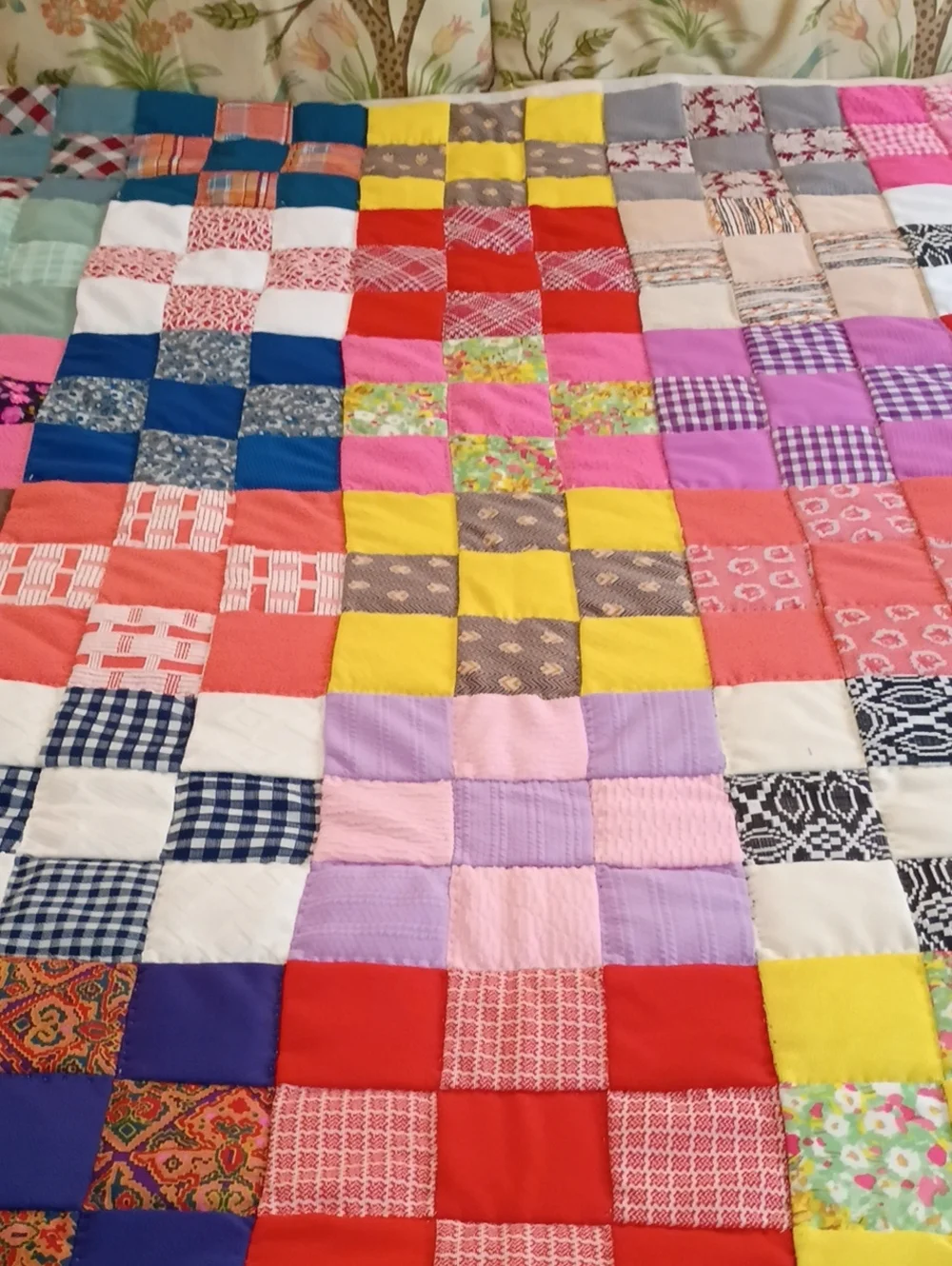 Handmade Patchwork Quilt - Full/Queen - Vintage!
